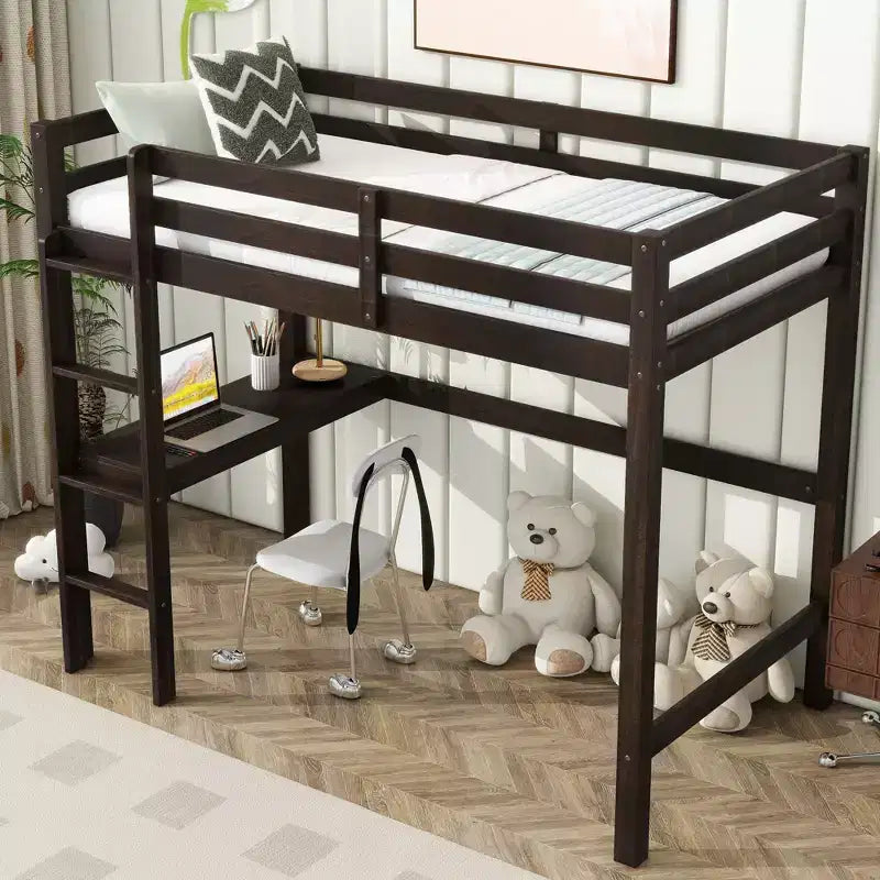 Letto a soppalco in legno di gomma matrimoniale con scrivania integrata, scaletta e ringhiera di sicurezza, 78.6 x 41.4 pollici