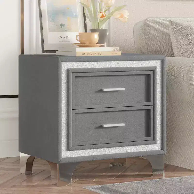 Comodino vintage di metà secolo con decorazioni a strisce glitterate argentate, gambe in metallo e 2 cassetti per camera da letto, grigio